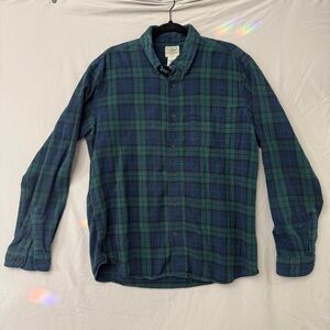 L.L. Bean Men's Long Sleeve Flannel Button Down, Slim Fit Size Large, Distressed
